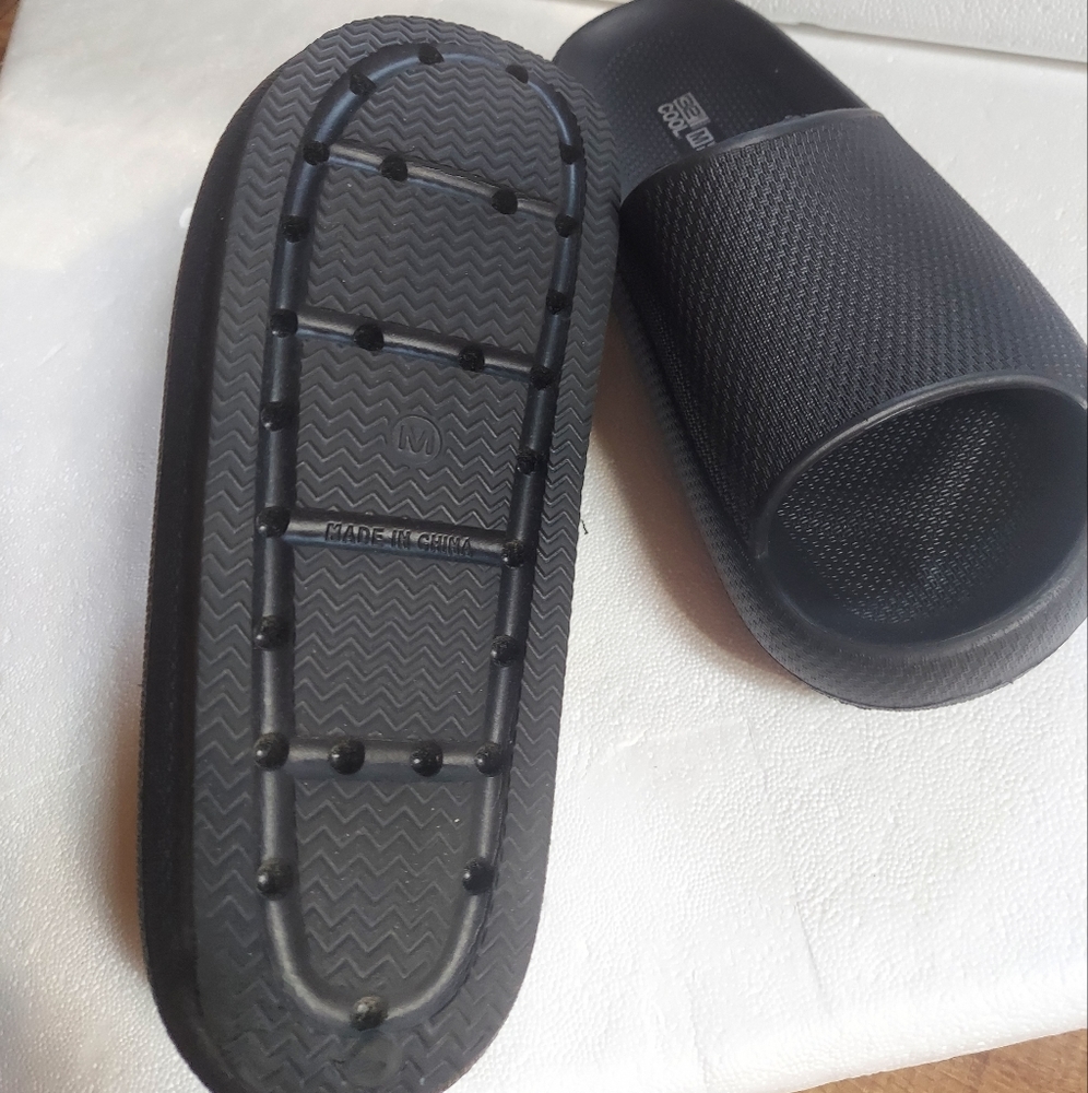 32 Degrees Cool black cloud slides, size M